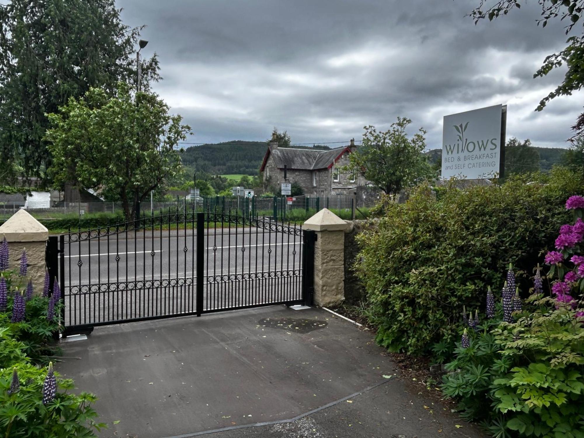 Willows Cottage Pitlochry Buitenkant foto